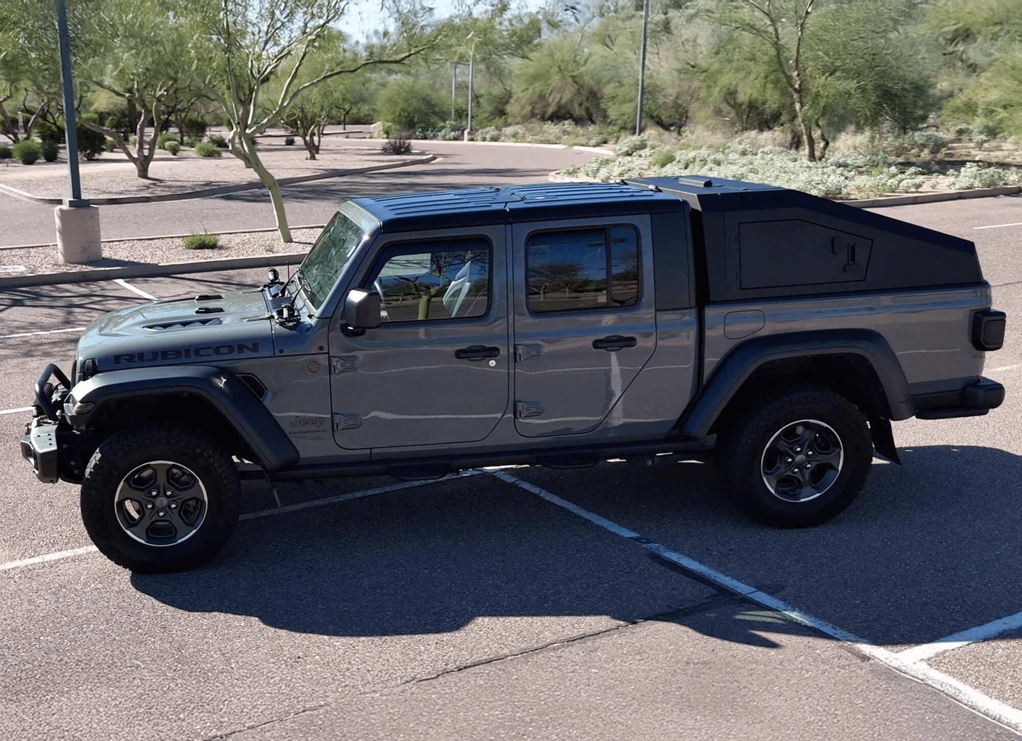 KK Edge Topper on Jeep Gladiator